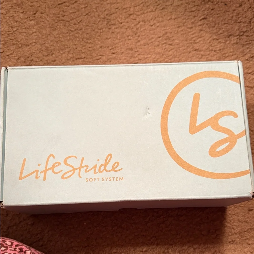 Life Stride Juliana Stretch Black Patent Wedges Size 7.5 New in Box - Picture 13 of 14